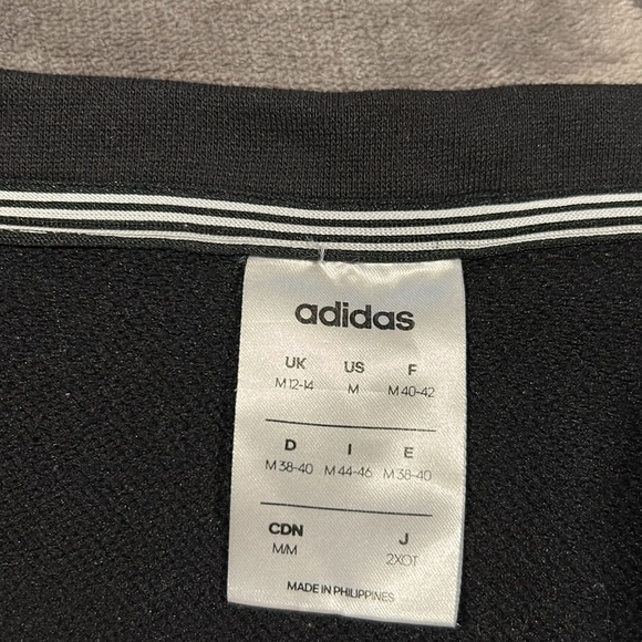 Adidas long sleeve top size medium - Picture 5 of 7
